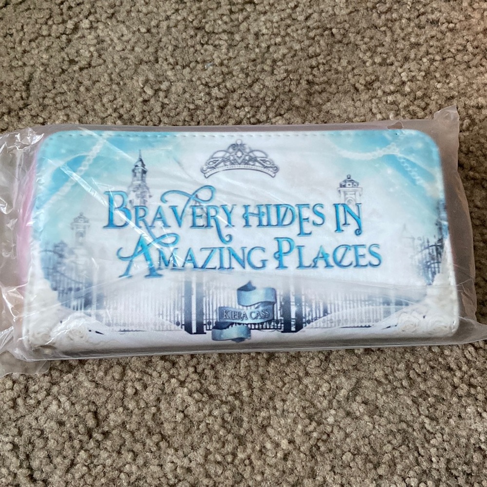 The Selection Inspired Wallet